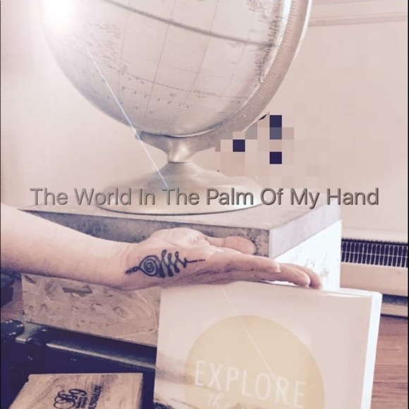 Welcome to my closet ✨🌙⭐️ - Picture 1 of 8